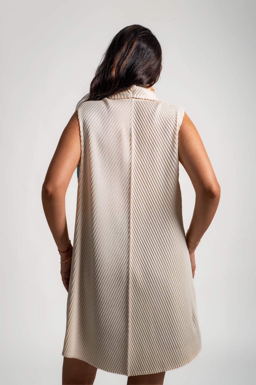 CHALECO MOANA - BEIGE - Gallery 2
