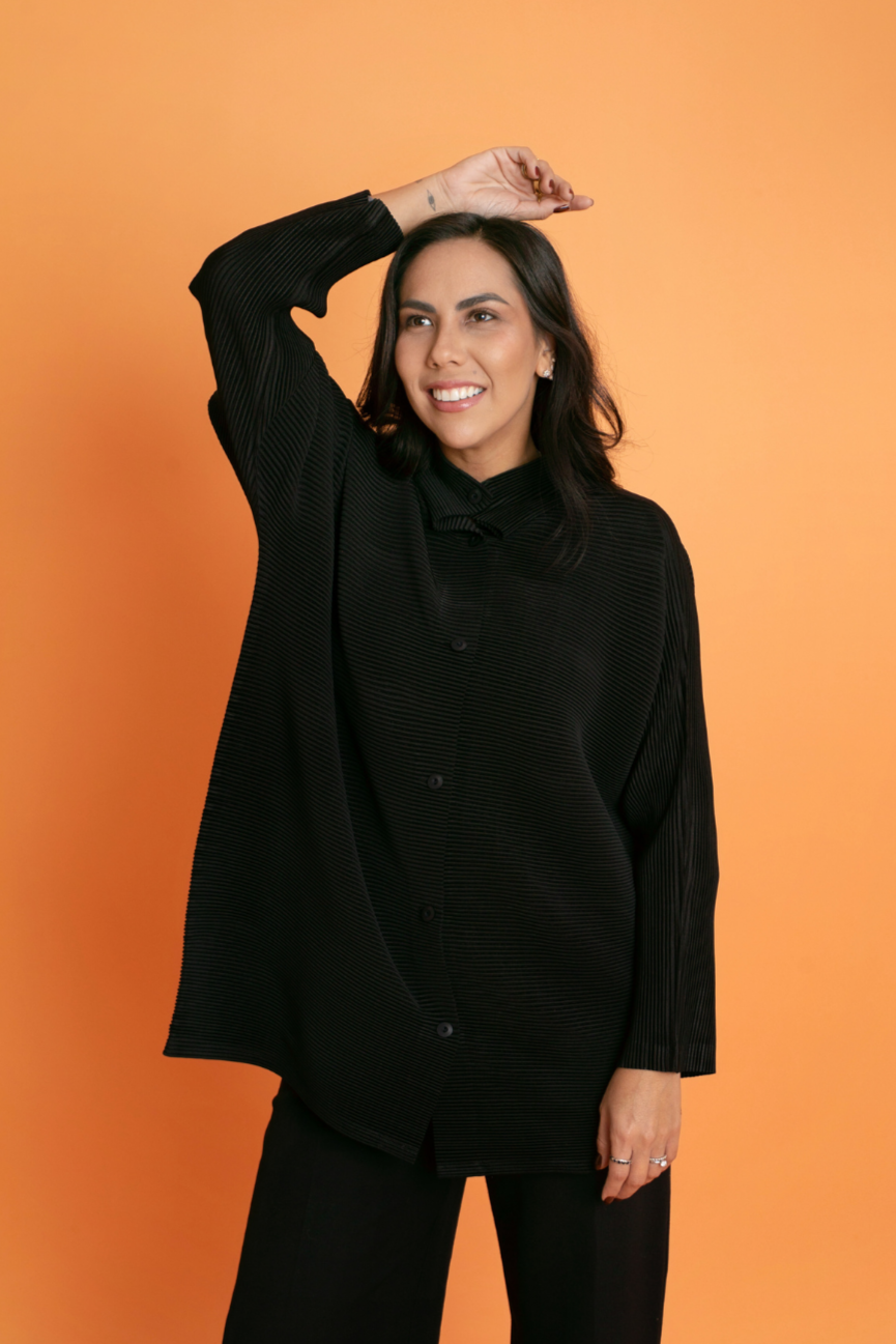 BLUSA LARGA AMARA - NEGRO