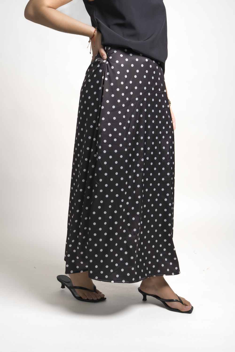 FALDA REBECA - POLKA DOTS NEGRO